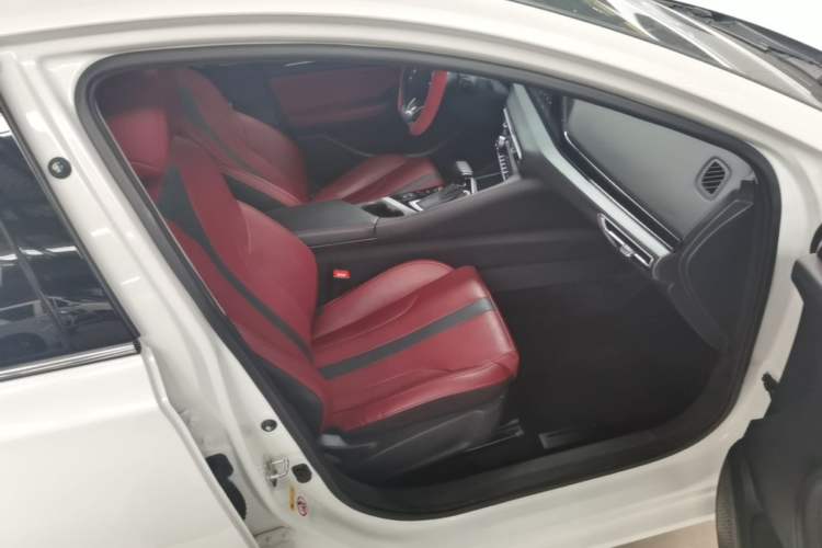 Used CHANGAN Eado 2021 PLUS Blue Whale NE 1.4T GDI DCT Prestige Model Right Front Seat