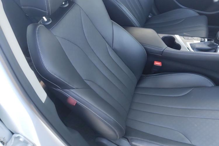 Used CHANGAN Eado 2021 PLUS 1.6L GDI CVT Luxury Model Right Front Seat