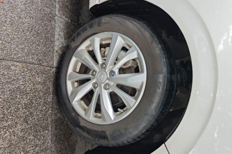 Used CHANGAN Eado 2021 PLUS 1.6L GDI Manual Elite Model Right Front Wheel Hub