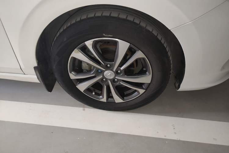 Used CHANGAN Eado 2021 PLUS 1.6L GDI CVT Luxury Model Right Front Wheel Hub