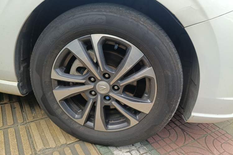 Used CHANGAN Eado 2021 PLUS Blue Whale NE 1.4T GDI DCT Prestige Model Right Front Wheel Hub