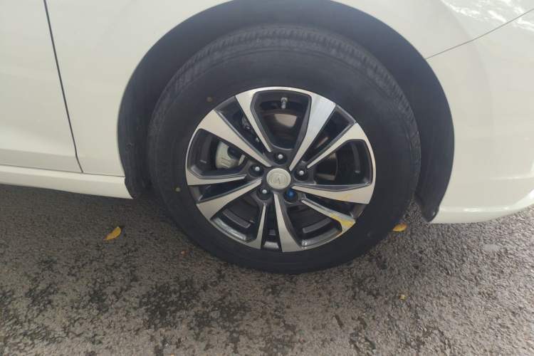 Used CHANGAN Eado 2021 PLUS Blue Whale NE 1.4T GDI DCT Prestige Model Right Front Wheel Hub