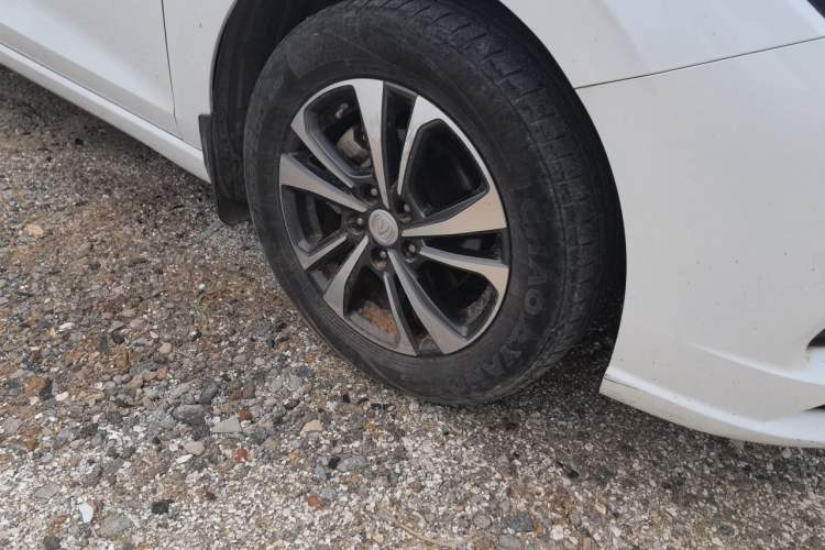 Used CHANGAN Eado 2021 PLUS Blue Whale NE 1.4T GDI DCT Prestige Model Right Front Wheel Hub