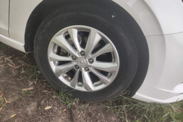 Used CHANGAN Eado 2021 PLUS 1.6L GDI CVT Elite Model Right Front Wheel Hub