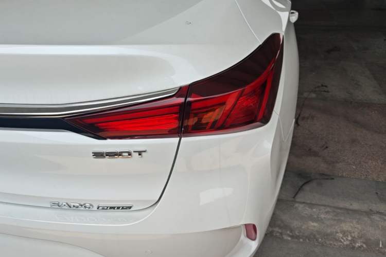 Used CHANGAN Eado 2021 PLUS Blue Whale NE 1.4T GDI DCT Prestige Model Right Rear Taillight