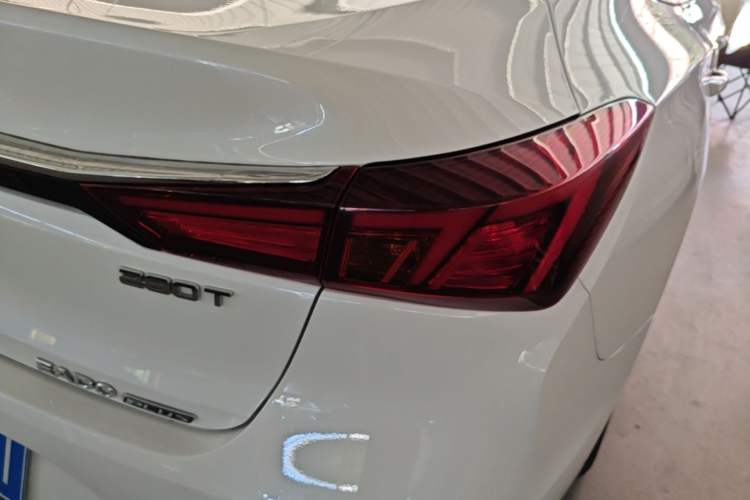 Used CHANGAN Eado 2021 PLUS Blue Whale NE 1.4T GDI DCT Prestige Model Right Rear Taillight