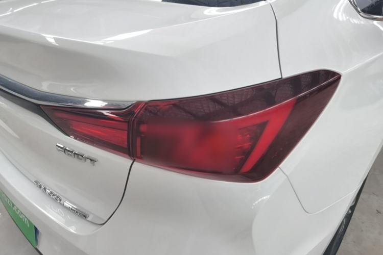 Used CHANGAN Eado 2021 PLUS Blue Whale NE 1.4T GDI DCT Prestige Model Right Rear Taillight