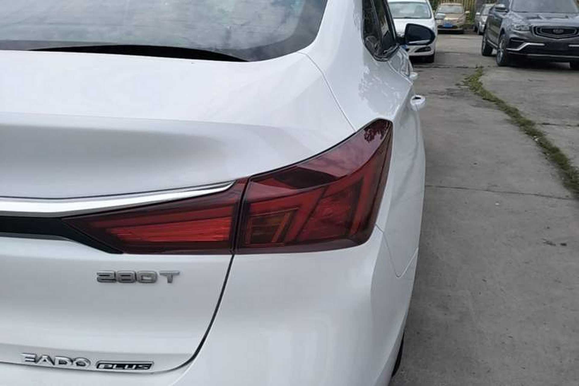 Used CHANGAN Eado 2021 PLUS Blue Whale NE 1.4T GDI DCT Prestige Model Right Rear Taillight