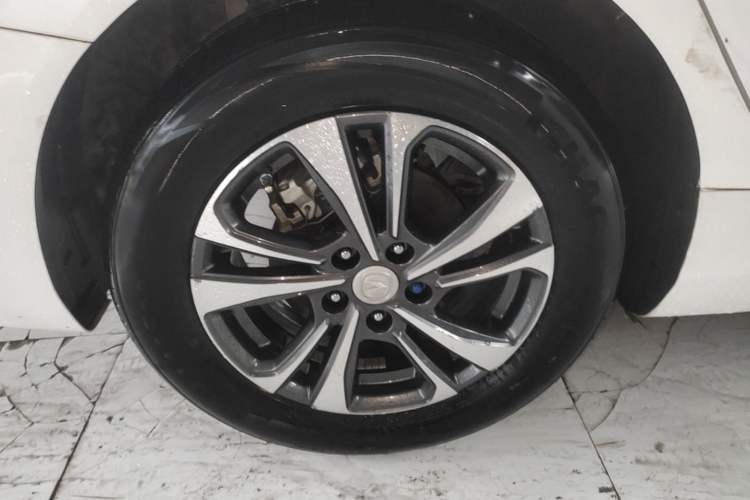 Used CHANGAN Eado 2021 PLUS Blue Whale NE 1.4T GDI DCT Prestige Model Right Rear Wheel Hub