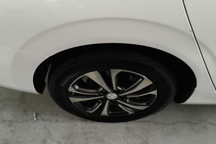 Used CHANGAN Eado 2021 PLUS Blue Whale NE 1.4T GDI DCT Prestige Model Right Rear Wheel Hub