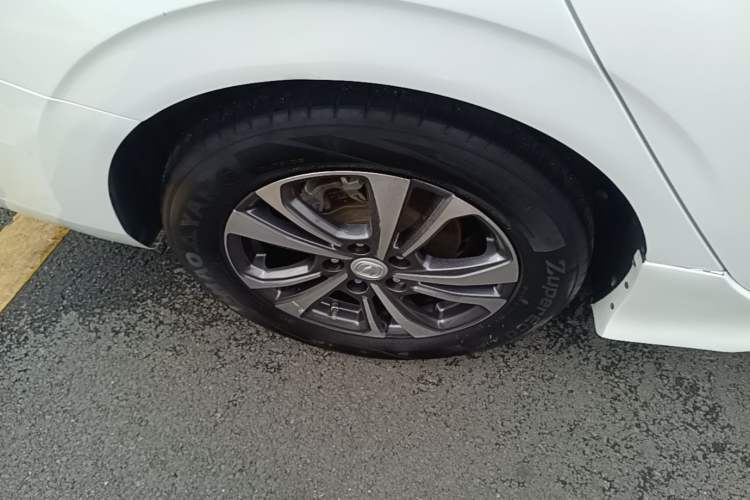 Used CHANGAN Eado 2021 PLUS Blue Whale NE 1.4T GDI DCT Prestige Model Right Rear Wheel Hub