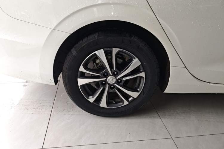 Used CHANGAN Eado 2021 PLUS Blue Whale NE 1.4T GDI DCT Prestige Model Right Rear Wheel Hub