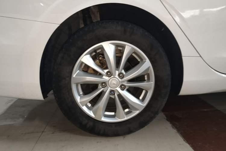Used CHANGAN Eado 2021 PLUS 1.6L GDI Manual Elite Model Right Rear Wheel Hub