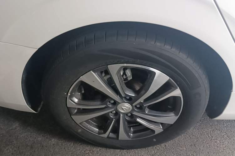Used CHANGAN Eado 2021 PLUS Blue Whale NE 1.4T GDI DCT Prestige Model Right Rear Wheel Hub