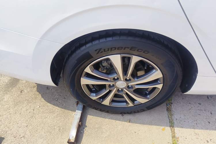 Used CHANGAN Eado 2021 PLUS Blue Whale NE 1.4T GDI DCT Prestige Model Right Rear Wheel Hub