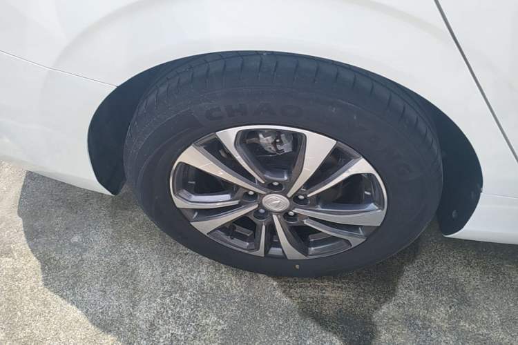Used CHANGAN Eado 2021 PLUS 1.6L GDI CVT Luxury Model Right Rear Wheel Hub