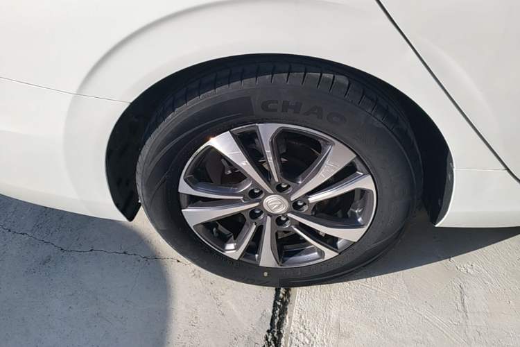 Used CHANGAN Eado 2021 PLUS 1.6L GDI CVT Luxury Model Right Rear Wheel Hub