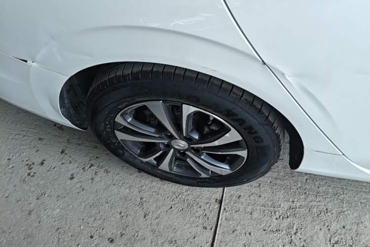Used CHANGAN Eado 2021 PLUS 1.6L GDI CVT Luxury Model Right Rear Wheel Hub
