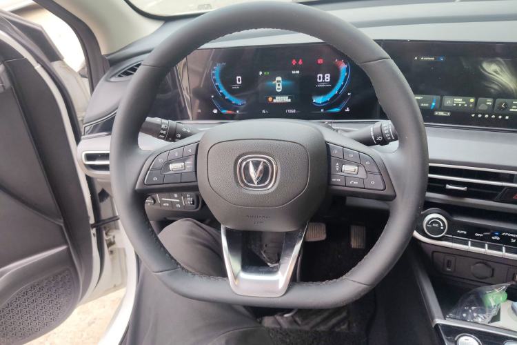 Used CHANGAN Eado 2021 PLUS Blue Whale NE 1.4T GDI DCT Prestige Model Steering Wheel