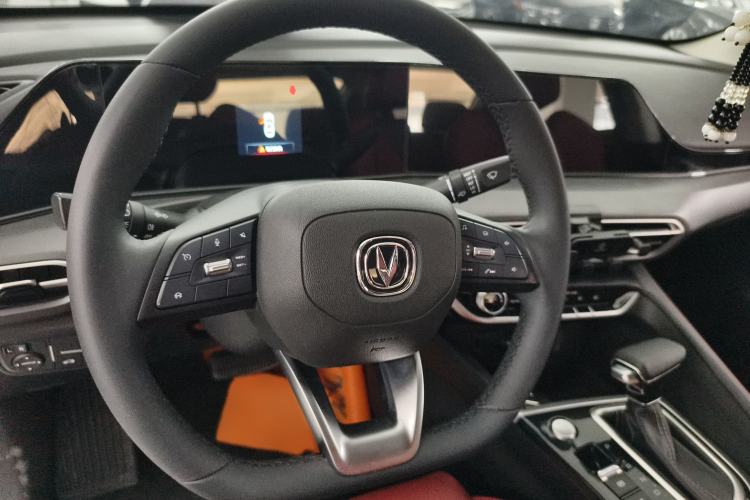 Used CHANGAN Eado 2021 PLUS Blue Whale NE 1.4T GDI DCT Prestige Model Steering Wheel