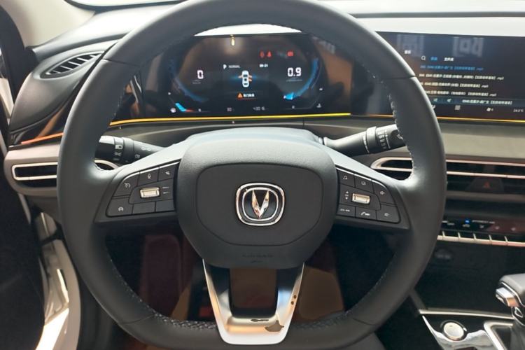 Used CHANGAN Eado 2021 PLUS Blue Whale NE 1.4T GDI DCT Prestige Model Steering Wheel