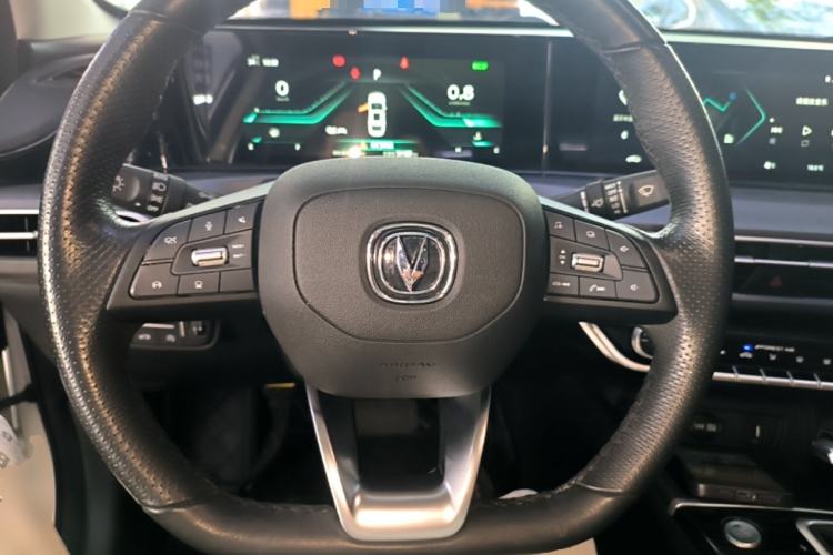 Used CHANGAN Eado 2021 PLUS Blue Whale NE 1.4T GDI DCT Flagship Model Steering Wheel