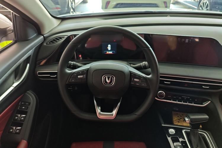Used CHANGAN Eado 2021 PLUS Blue Whale NE 1.4T GDI DCT Prestige Model Steering Wheel