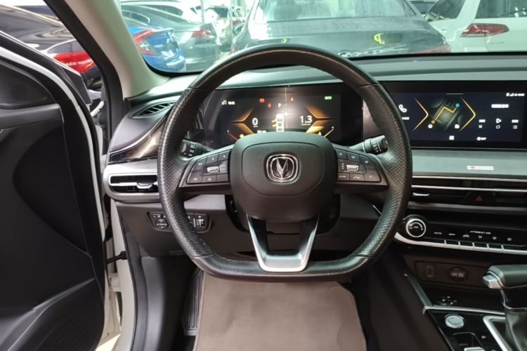 Used CHANGAN Eado 2021 PLUS Blue Whale NE 1.4T GDI DCT Flagship Model Steering Wheel
