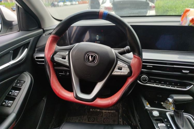 Used CHANGAN Eado 2021 PLUS Blue Whale NE 1.4T GDI DCT Prestige Model Steering Wheel