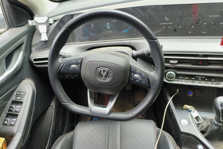 Used CHANGAN Eado 2021 PLUS 1.6L GDI Manual Luxury Model Steering Wheel