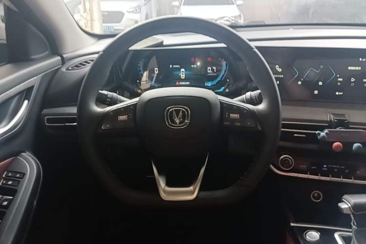 Used CHANGAN Eado 2021 PLUS Blue Whale NE 1.4T GDI DCT Prestige Model Steering Wheel