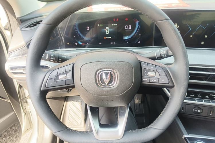 Used CHANGAN Eado 2021 PLUS Blue Whale NE 1.4T GDI DCT Prestige Model Steering Wheel