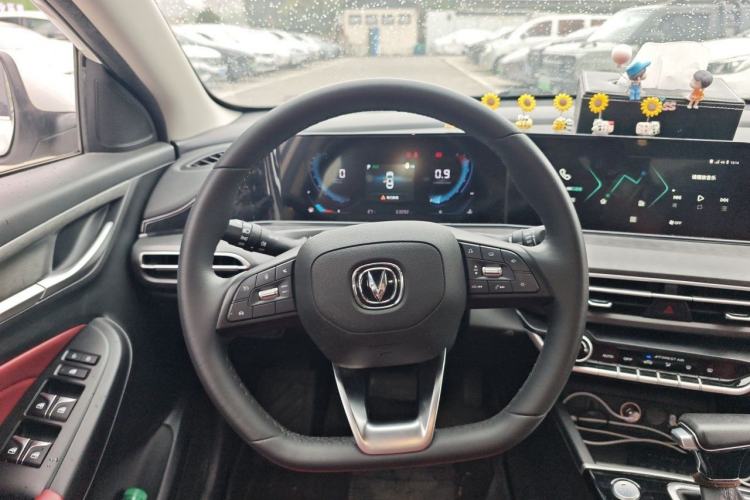 Used CHANGAN Eado 2021 PLUS Blue Whale NE 1.4T GDI DCT Prestige Model Steering Wheel