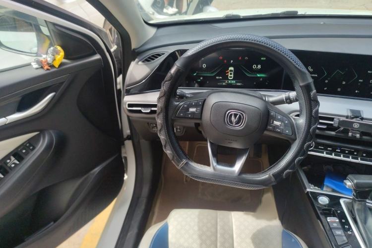 Used CHANGAN Eado 2021 PLUS Blue Whale NE 1.4T GDI DCT Flagship Model Steering Wheel