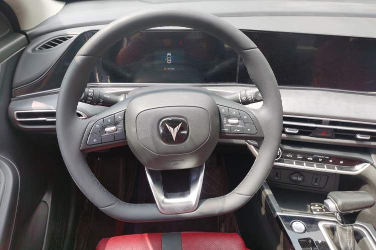 Used CHANGAN Eado 2021 PLUS Blue Whale NE 1.4T GDI DCT Prestige Model Steering Wheel