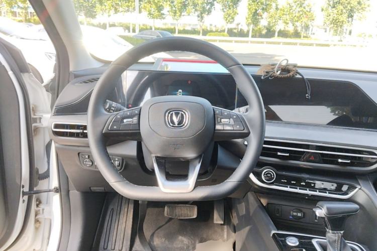 Used CHANGAN Eado 2021 PLUS 1.6L GDI CVT Luxury Model Steering Wheel