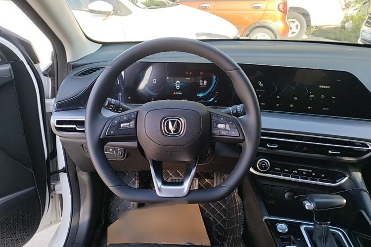 Used CHANGAN Eado 2021 PLUS 1.6L GDI CVT Luxury Model Steering Wheel