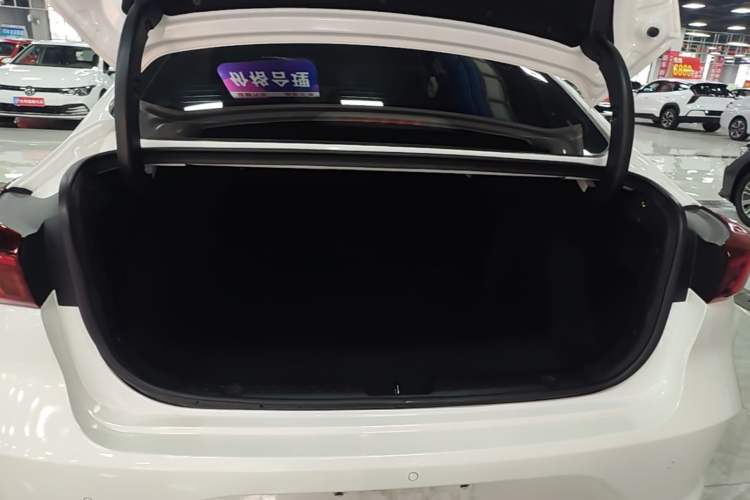 Used CHANGAN Eado 2021 PLUS Blue Whale NE 1.4T GDI DCT Prestige Model Trunk