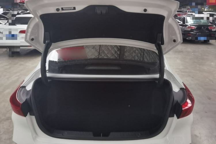 Used CHANGAN Eado 2021 PLUS Blue Whale NE 1.4T GDI DCT Prestige Model Trunk