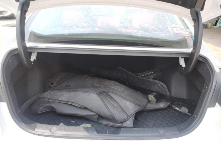 Used CHANGAN Eado 2021 PLUS Blue Whale NE 1.4T GDI DCT Prestige Model Trunk