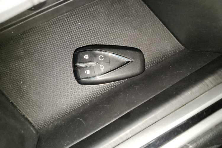 Used CHANGAN Eado 2021 PLUS Blue Whale NE 1.4T GDI DCT Prestige Model Vehicle Key