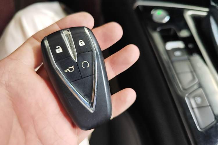 Used CHANGAN Eado 2021 PLUS 1.6L GDI CVT Luxury Model Vehicle Key