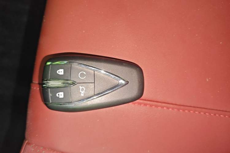 Used CHANGAN Eado 2021 PLUS Blue Whale NE 1.4T GDI DCT Prestige Model Vehicle Key