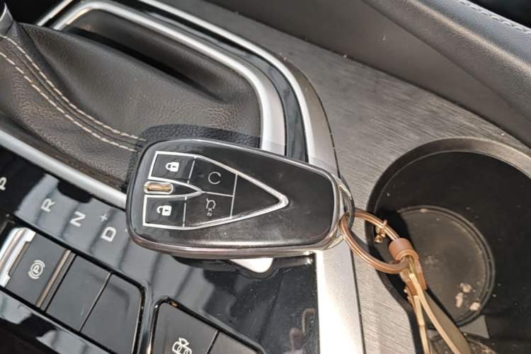 Used CHANGAN Eado 2021 PLUS 1.6L GDI CVT Luxury Model Vehicle Key