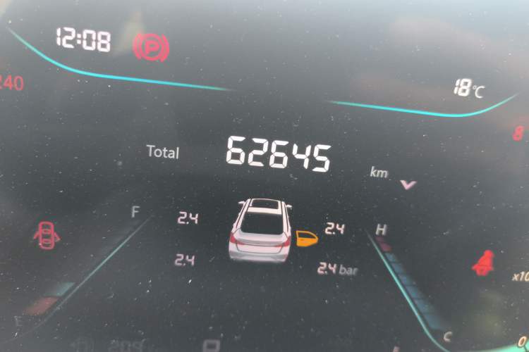 Used CHANGAN Eado 2022 PLUS Blue Whale NE 1.4T GDI DCT Prestige Edition Odometer Close Up