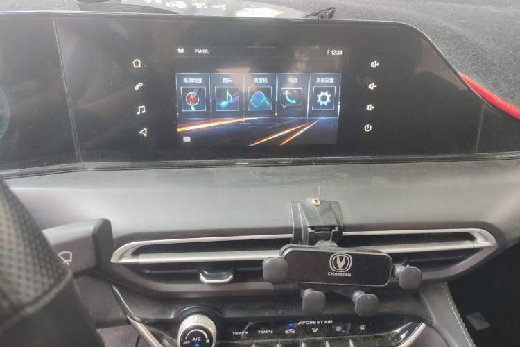 Used CHANGAN Eado 2022 PLUS 1.6L GDI Manual Elite Model Audio And AC Panel