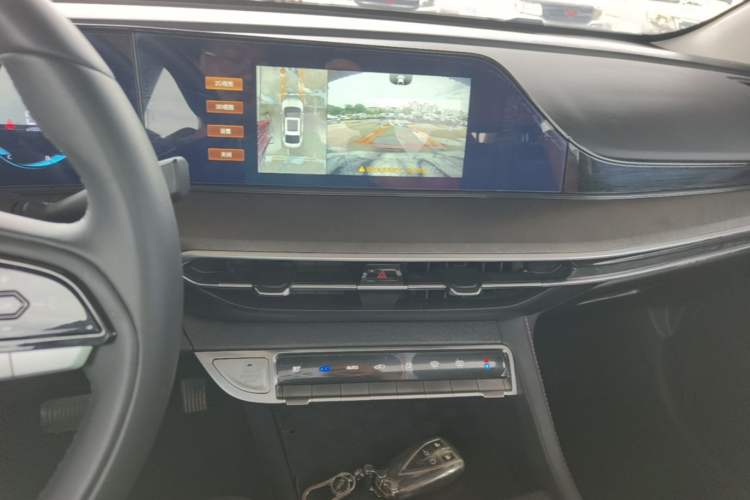 Used CHANGAN Eado 2022 PLUS Blue Whale NE 1.4T GDI DCT Prestige Edition Audio And AC Panel