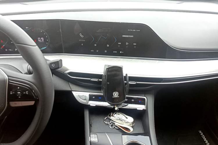 Used CHANGAN Eado 2022 PLUS Blue Whale NE 1.4T GDI DCT Prestige Edition Audio And AC Panel