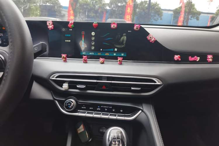 Used CHANGAN Eado 2022 PLUS 1.6L GDI Manual Luxury Model Audio And AC Panel