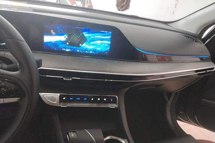 Used CHANGAN Eado 2022 PLUS Blue Whale NE 1.4T GDI DCT Prestige Edition Audio And AC Panel